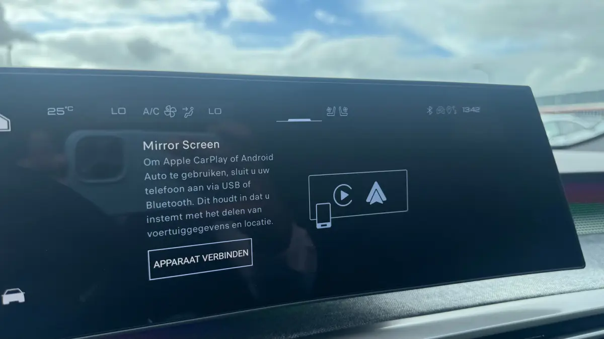 GT Exclusive | Adaptieve cruise control met Stop&Go functie | Elektrische parkeerrem | Extra getinte achterste zijruiten en achterruit