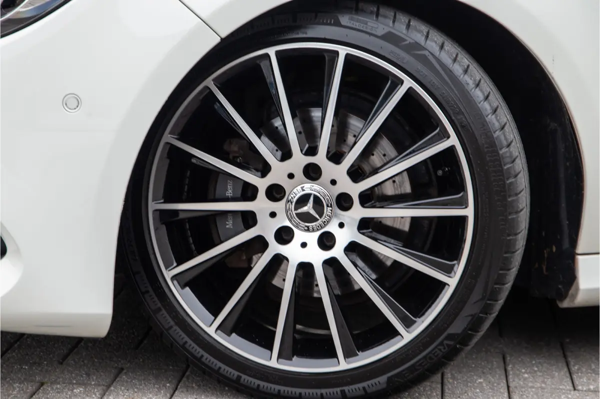 180 AMG Sportpakket, Navi, Stoelverwarming, Sfeervelichting, Facelift