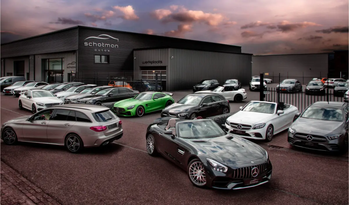 180 AMG Sportpakket, Navi, Stoelverwarming, Sfeervelichting, Facelift