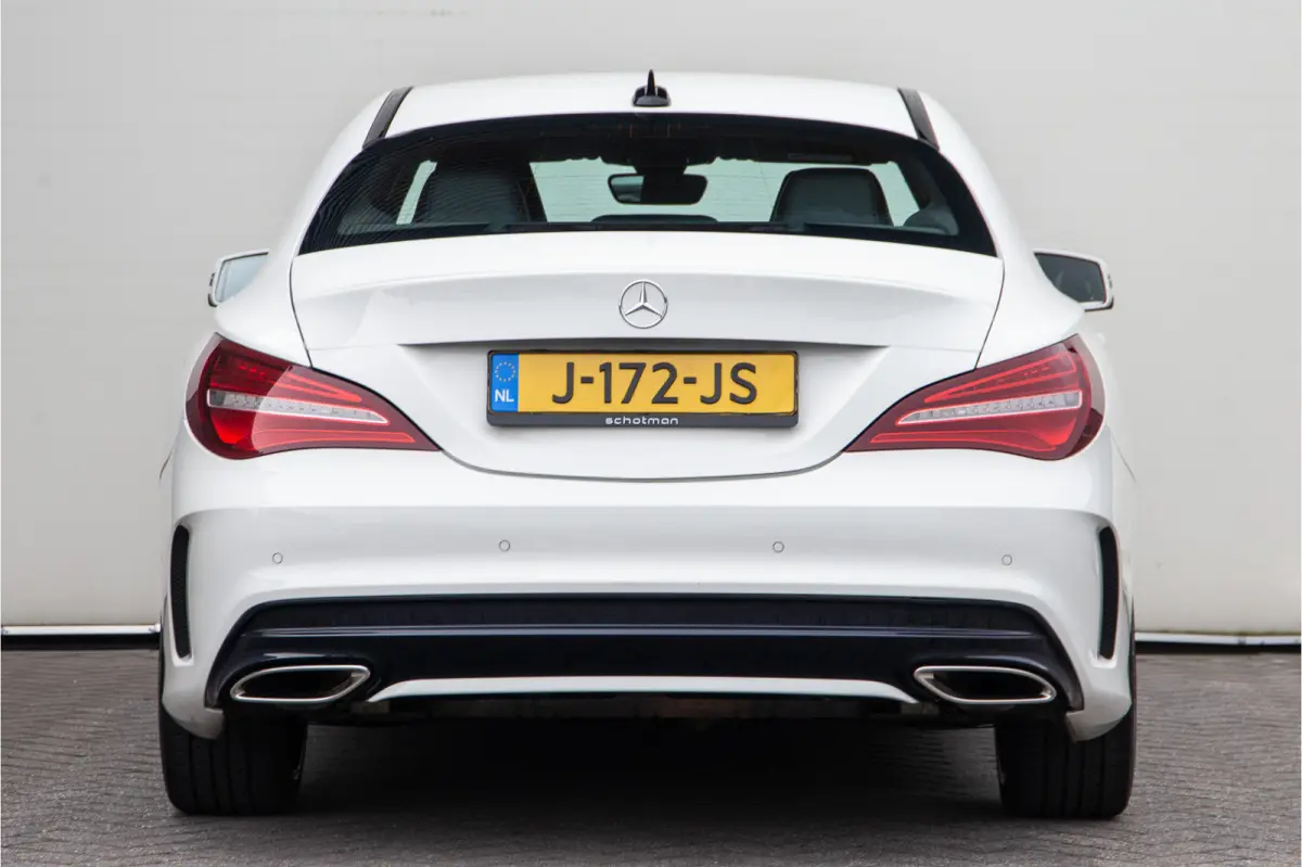 180 AMG Sportpakket, Navi, Stoelverwarming, Sfeervelichting, Facelift