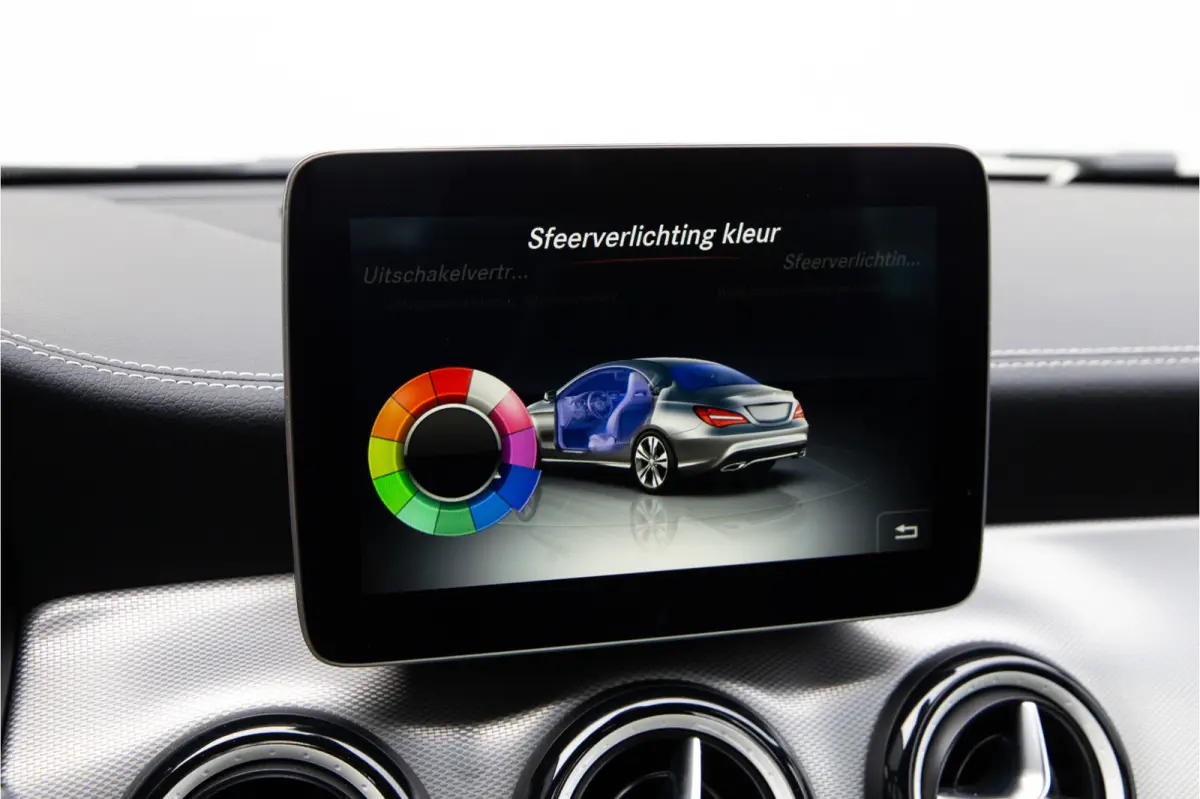 180 AMG Sportpakket, Navi, Stoelverwarming, Sfeervelichting, Facelift