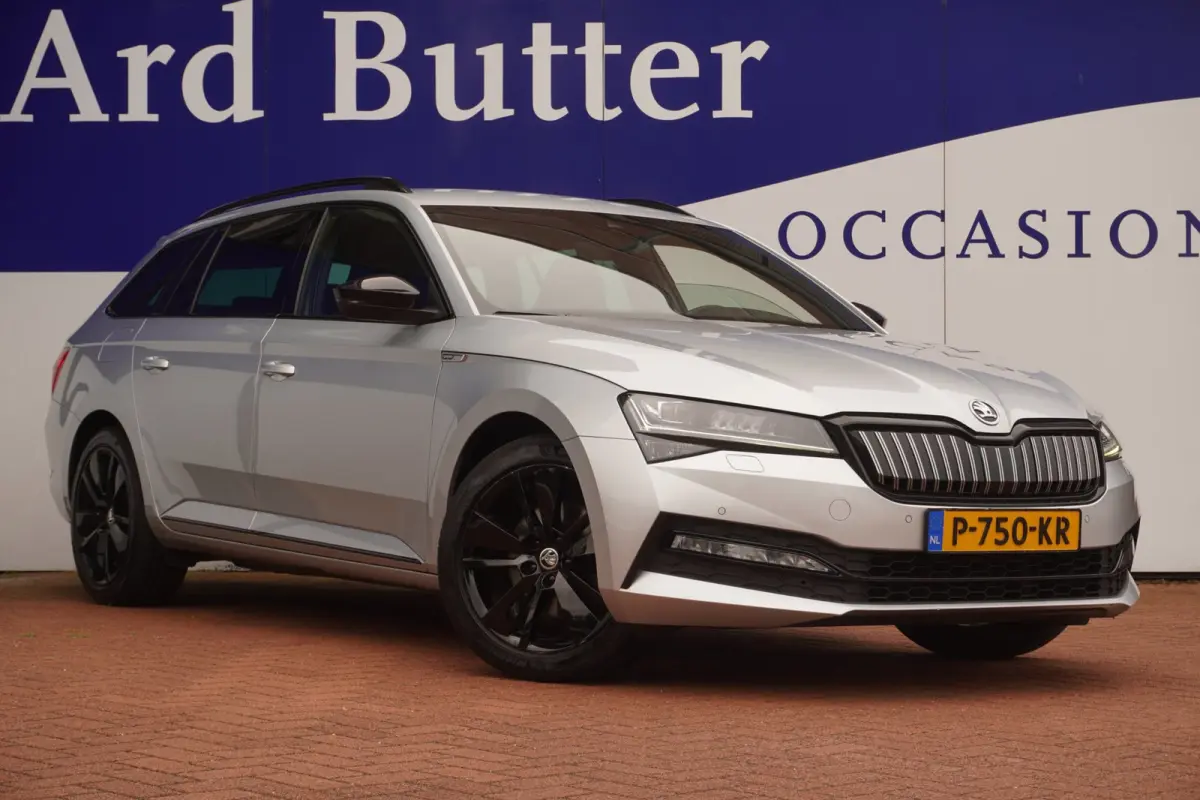 Škoda Superb Combi 2021 Hybride Automatisch leasen