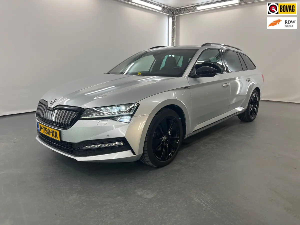 1.4 TSI iV Sportline Business+Led+Leder+Vtrual+navigatie+camera+stoel-verw+ 2 snoeren !