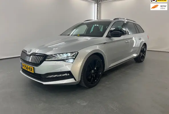 1.4 TSI iV Sportline Business+Led+Leder+Vtrual+navigatie+camera+stoel-verw+ 2 snoeren !