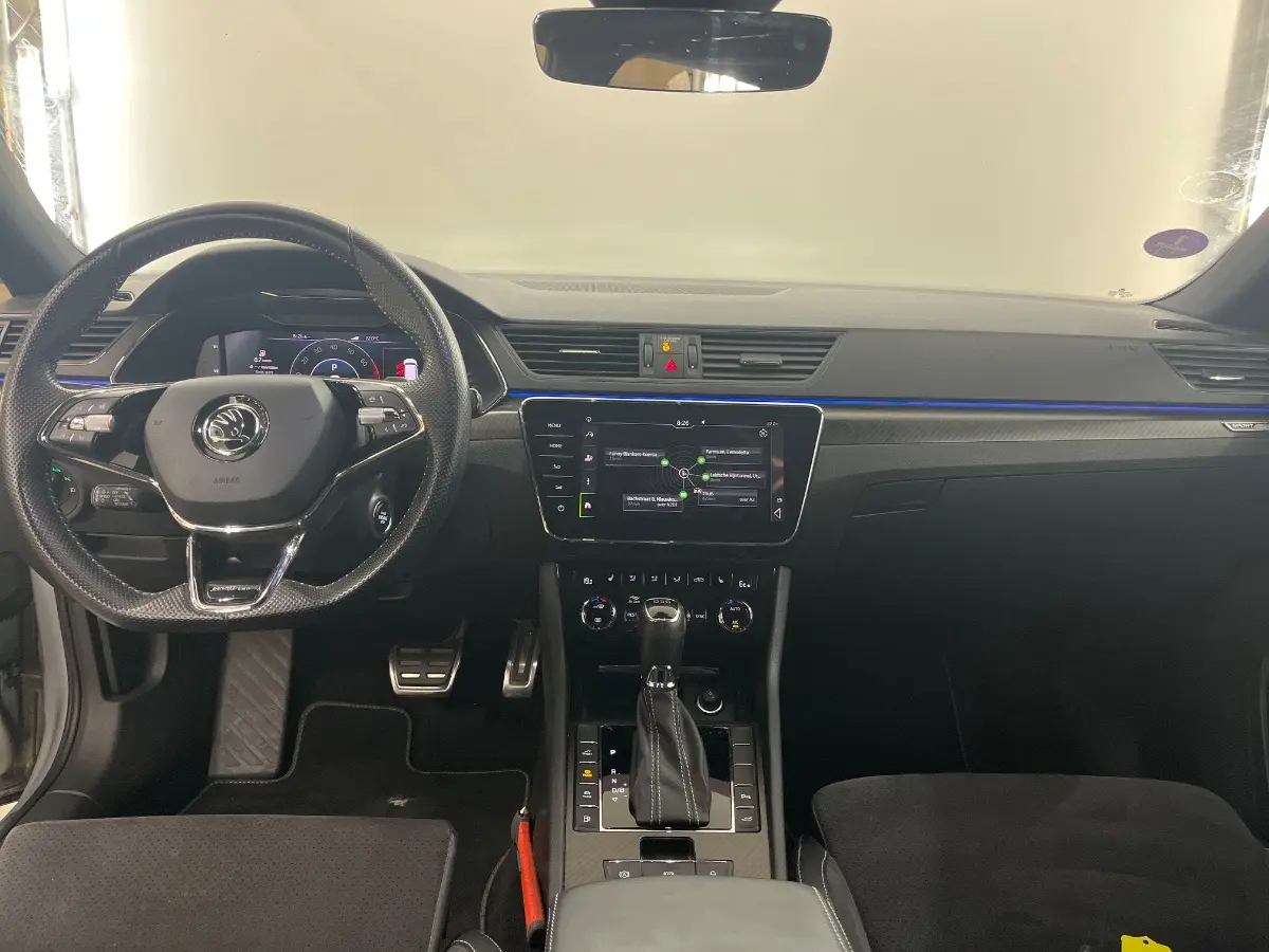 1.4 TSI iV Sportline Business+Led+Leder+Vtrual+navigatie+camera+stoel-verw+ 2 snoeren !