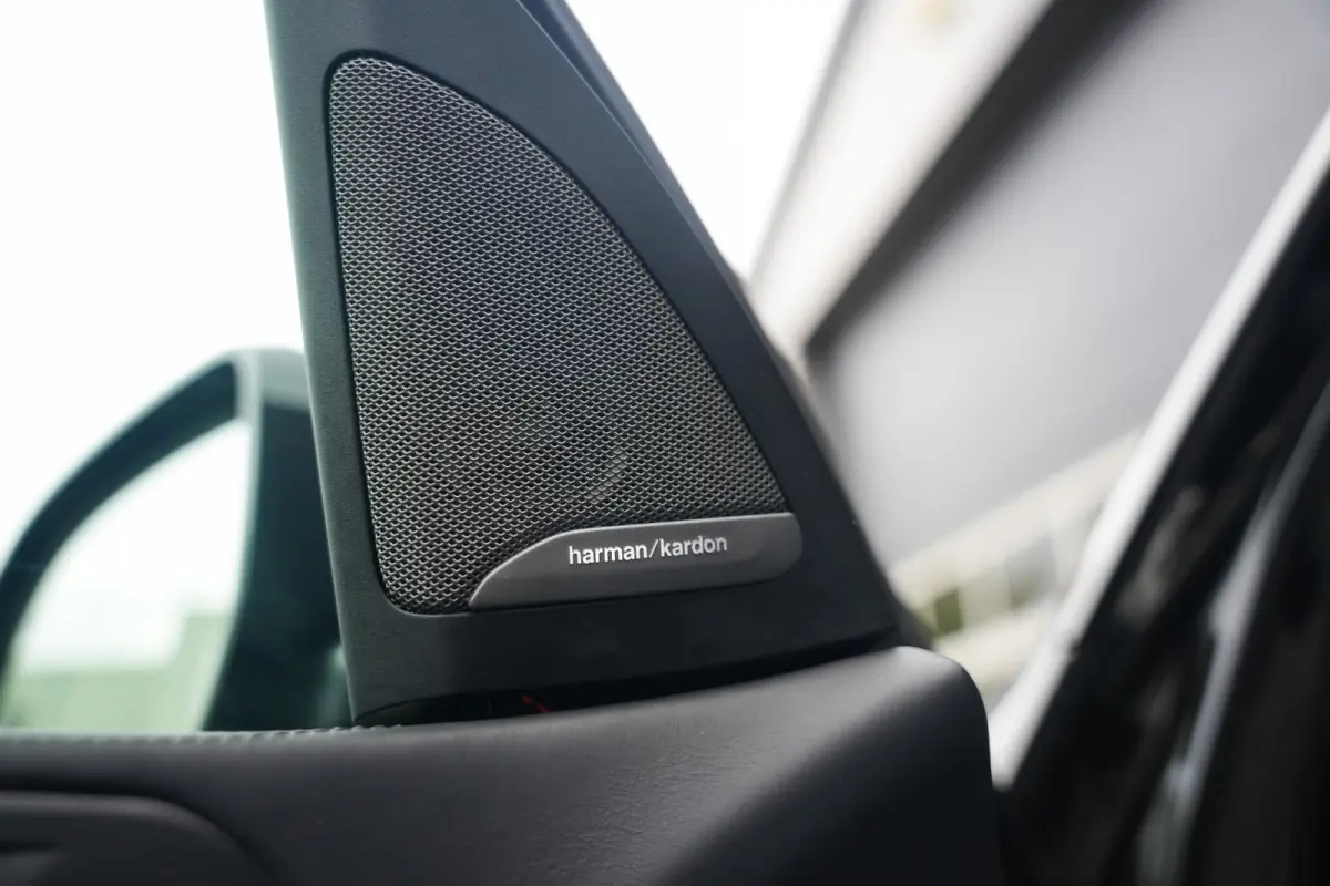 xDrive45e 394 pk High Executive M-Sportpakket /Pano-Dak /Lucht-Vering /Laser /Head-Up/ Harman&Kardon /360-Camera /Adap.Cruise/Keyless /Soft-Close /Stoelvent. /Massage /22'' LMV