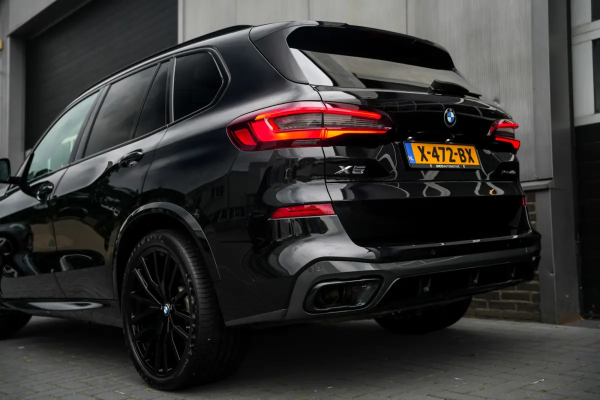 xDrive45e 394 pk High Executive M-Sportpakket /Pano-Dak /Lucht-Vering /Laser /Head-Up/ Harman&Kardon /360-Camera /Adap.Cruise/Keyless /Soft-Close /Stoelvent. /Massage /22'' LMV