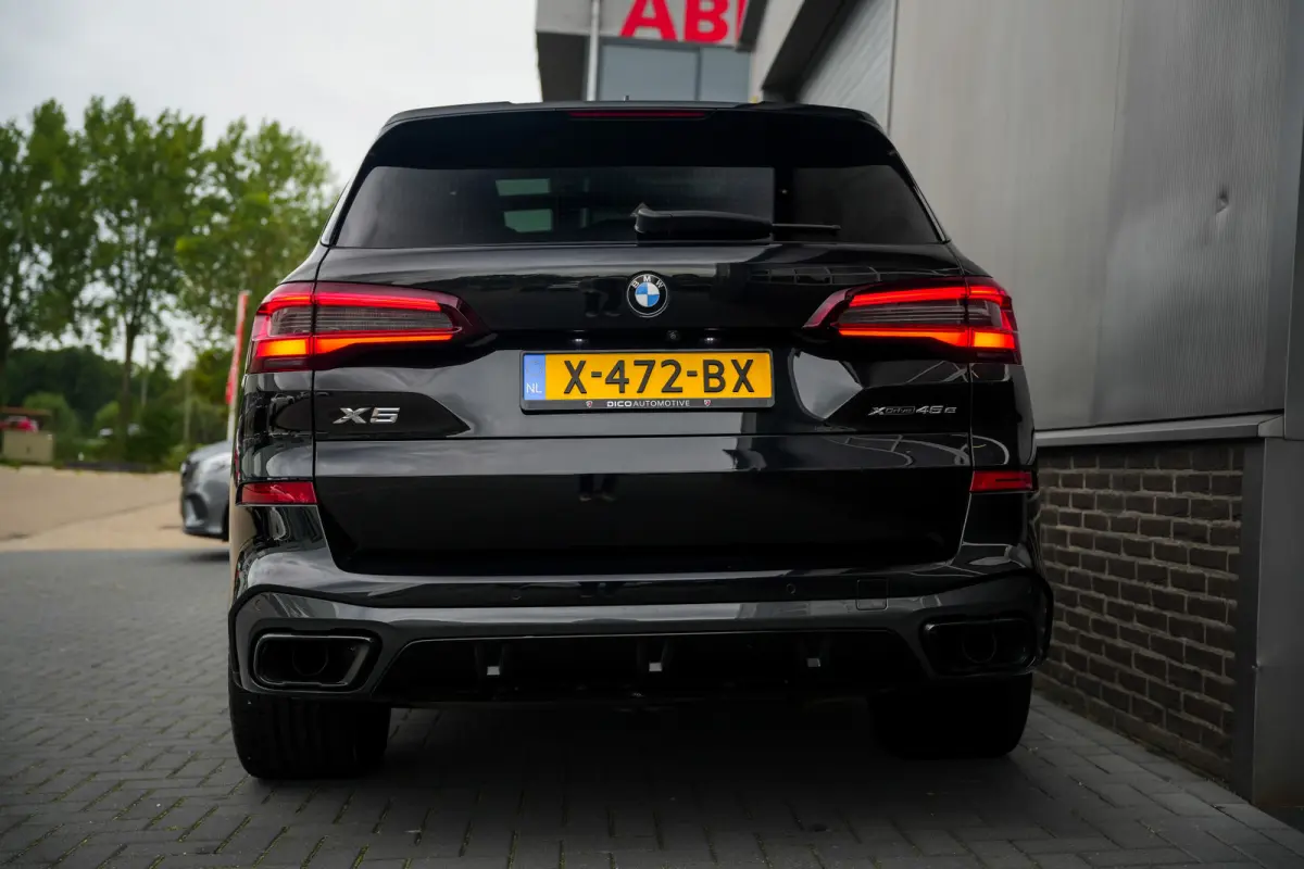 xDrive45e 394 pk High Executive M-Sportpakket /Pano-Dak /Lucht-Vering /Laser /Head-Up/ Harman&Kardon /360-Camera /Adap.Cruise/Keyless /Soft-Close /Stoelvent. /Massage /22'' LMV