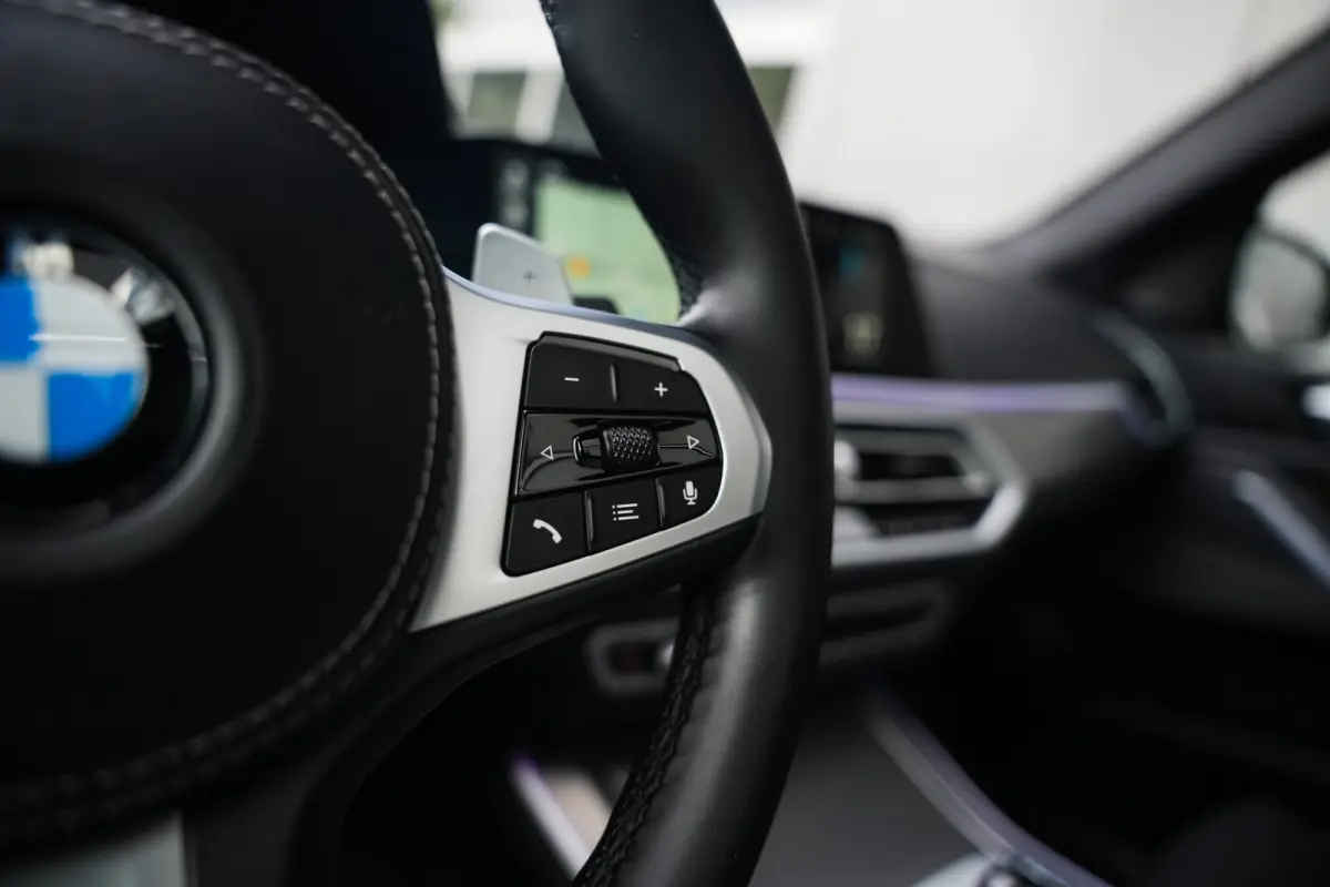 xDrive45e 394 pk High Executive M-Sportpakket /Pano-Dak /Lucht-Vering /Laser /Head-Up/ Harman&Kardon /360-Camera /Adap.Cruise/Keyless /Soft-Close /Stoelvent. /Massage /22'' LMV