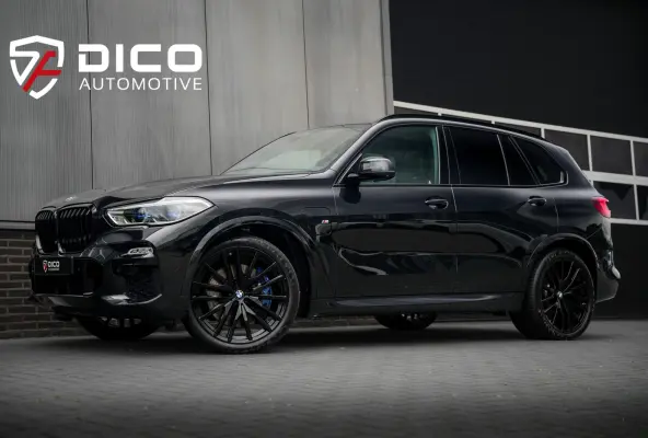 xDrive45e 394 pk High Executive M-Sportpakket /Pano-Dak /Lucht-Vering /Laser /Head-Up/ Harman&Kardon /360-Camera /Adap.Cruise/Keyless /Soft-Close /Stoelvent. /Massage /22'' LMV