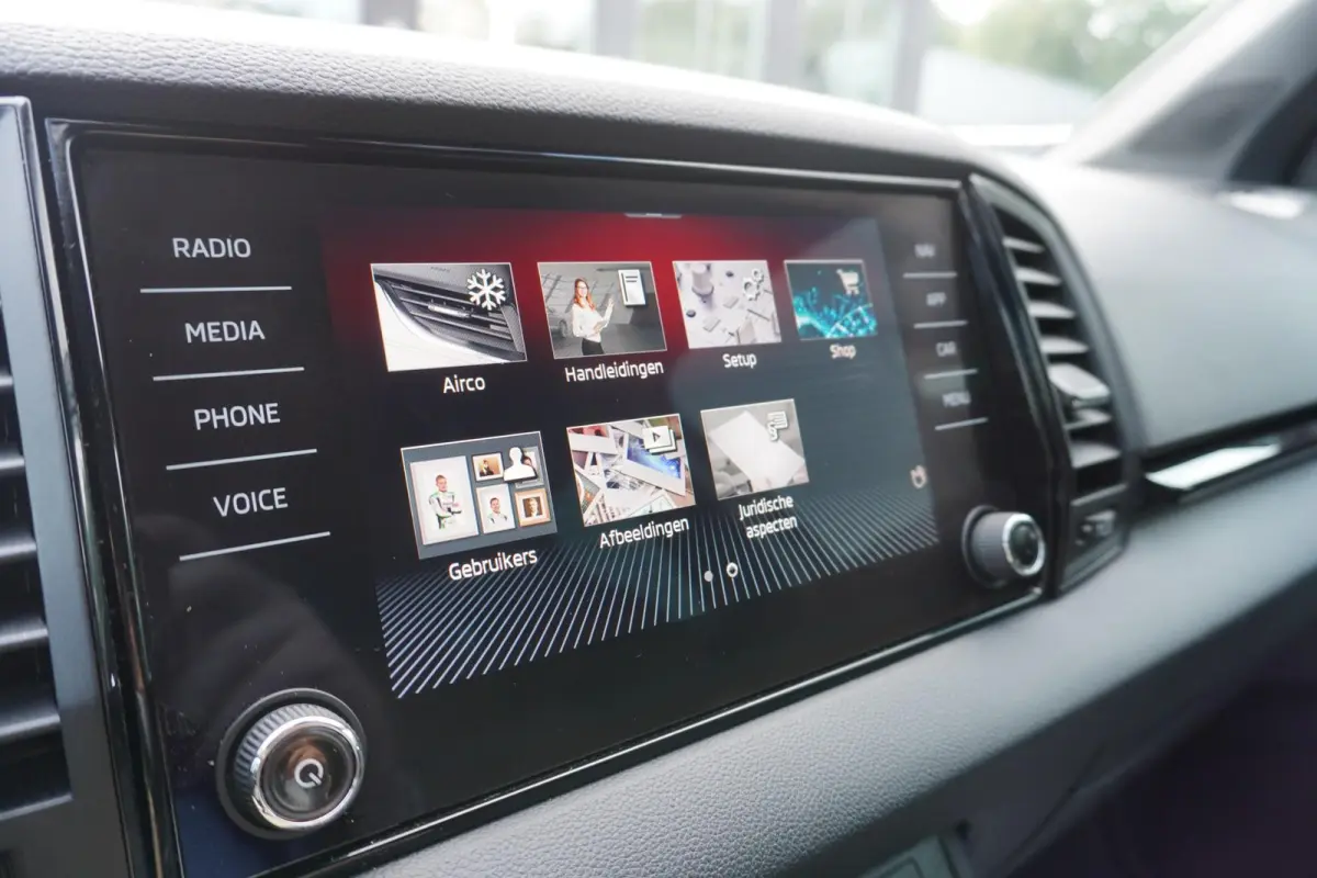 1.5 TSI 150pk DSG ACT Sportline Business | Panoramadak | Canton Audio | Stoel/Stuur Verwarming