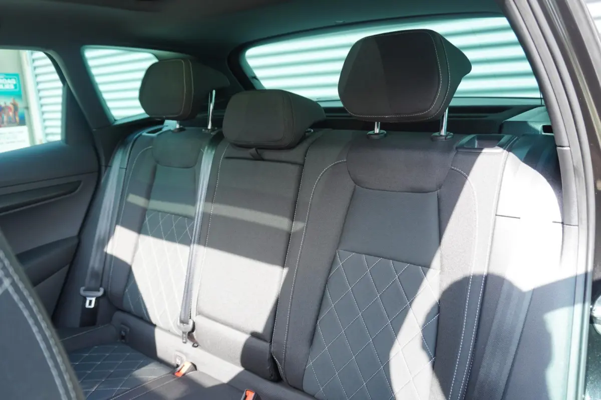 1.5 TSI 150pk DSG ACT Sportline Business | Panoramadak | Canton Audio | Stoel/Stuur Verwarming
