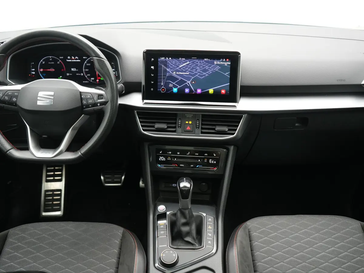 1.4 TSI e-Hybrid PHEV FR Business Intense 245pk Dealer O.H. | Trekhaak Af Fabriek | Panodak | Adaptive Cruise | 360 Camera | Sportstoelen Memory & Verwarmd | Blis | Keyless | Stuur Verwarmd 