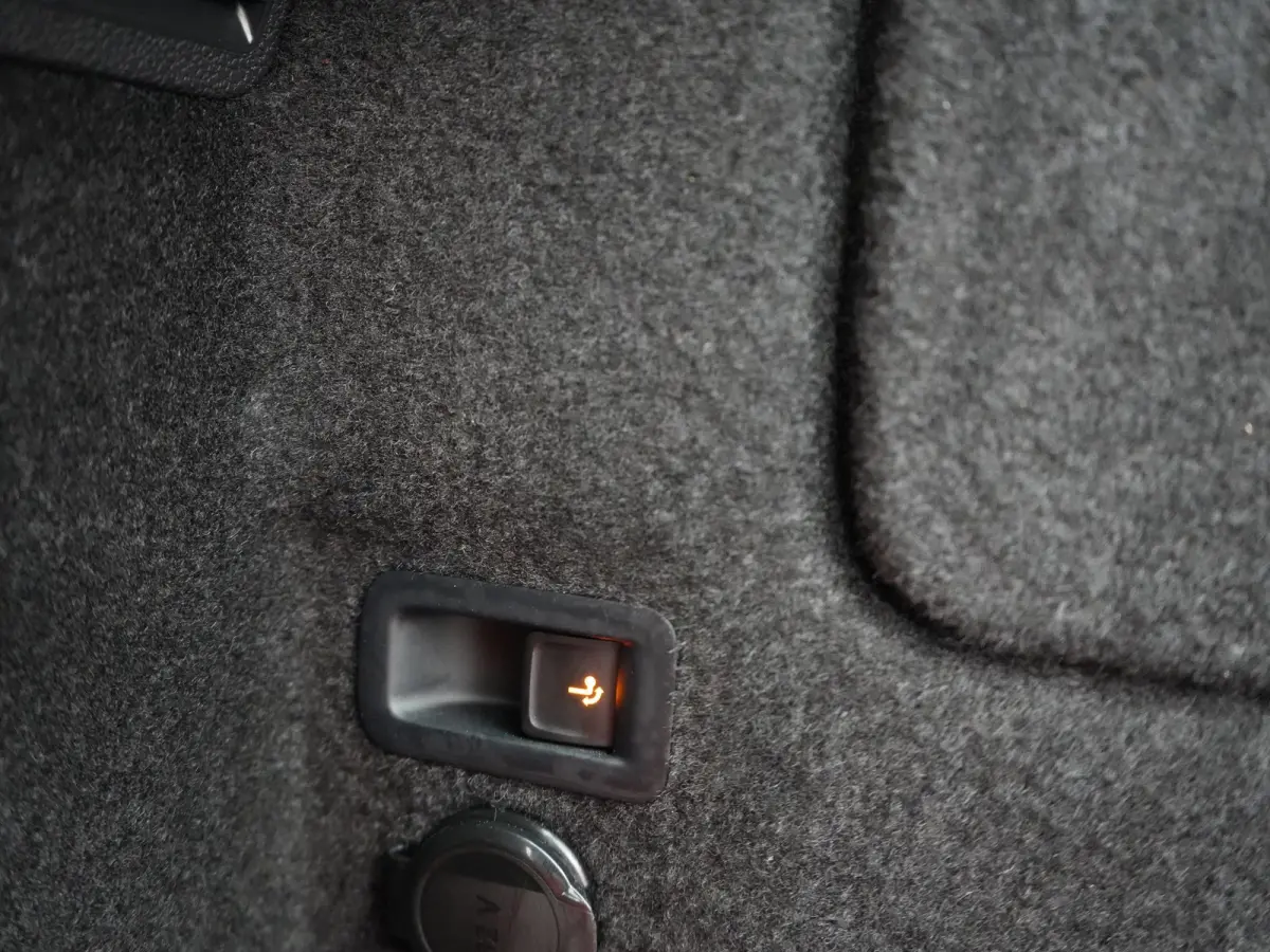 1.4 TSI e-Hybrid PHEV FR Business Intense 245pk Dealer O.H. | Trekhaak Af Fabriek | Panodak | Adaptive Cruise | 360 Camera | Sportstoelen Memory & Verwarmd | Blis | Keyless | Stuur Verwarmd 