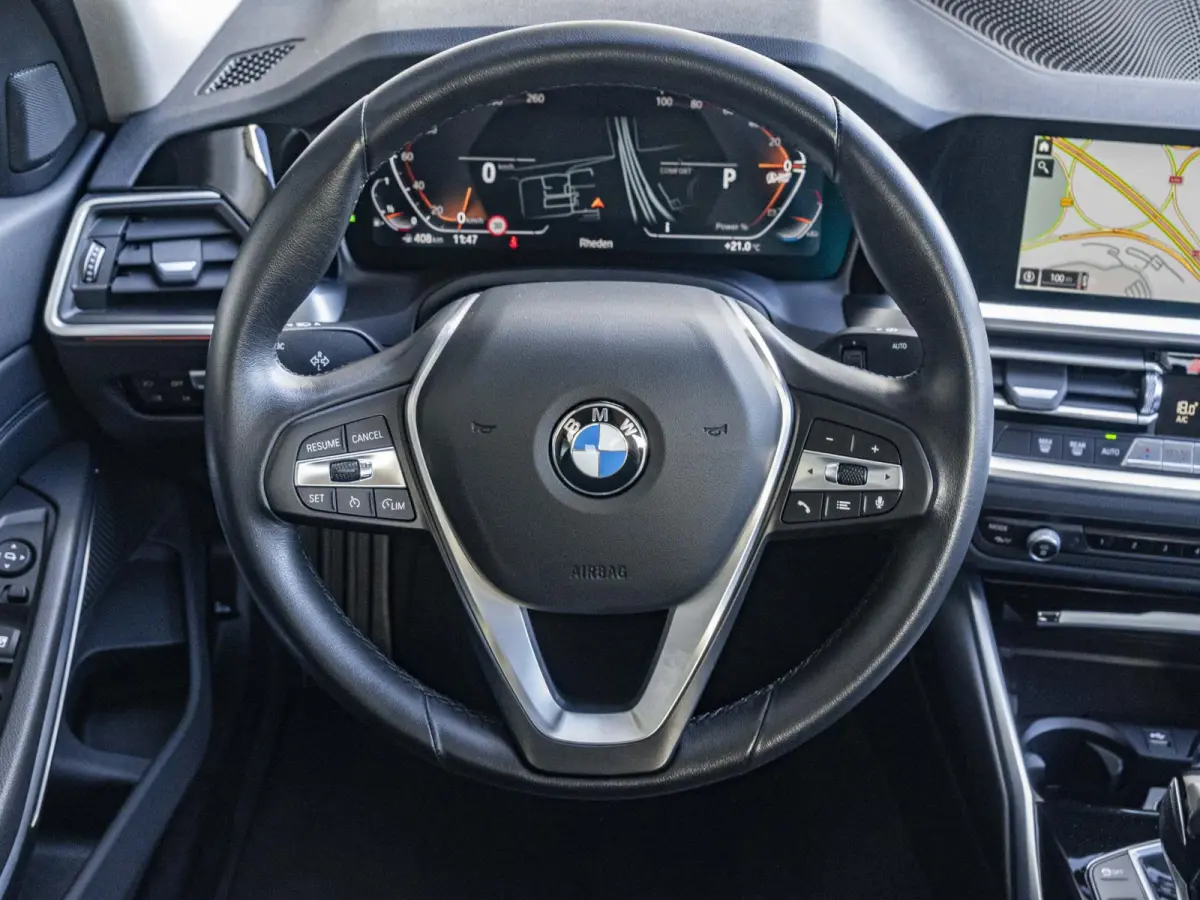 318i | LED | Navigatie | Sportstoelen | Clima | Shadow line | DAB | Hifi speakers | 18 inch