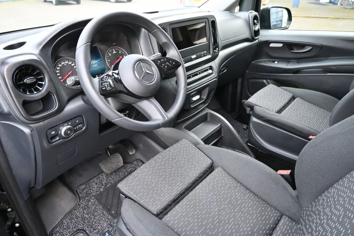 116 CDI DC L2 Pro 2500 KG trekhaak, Navigatie, Smartphone integratie pakket, Etc.
