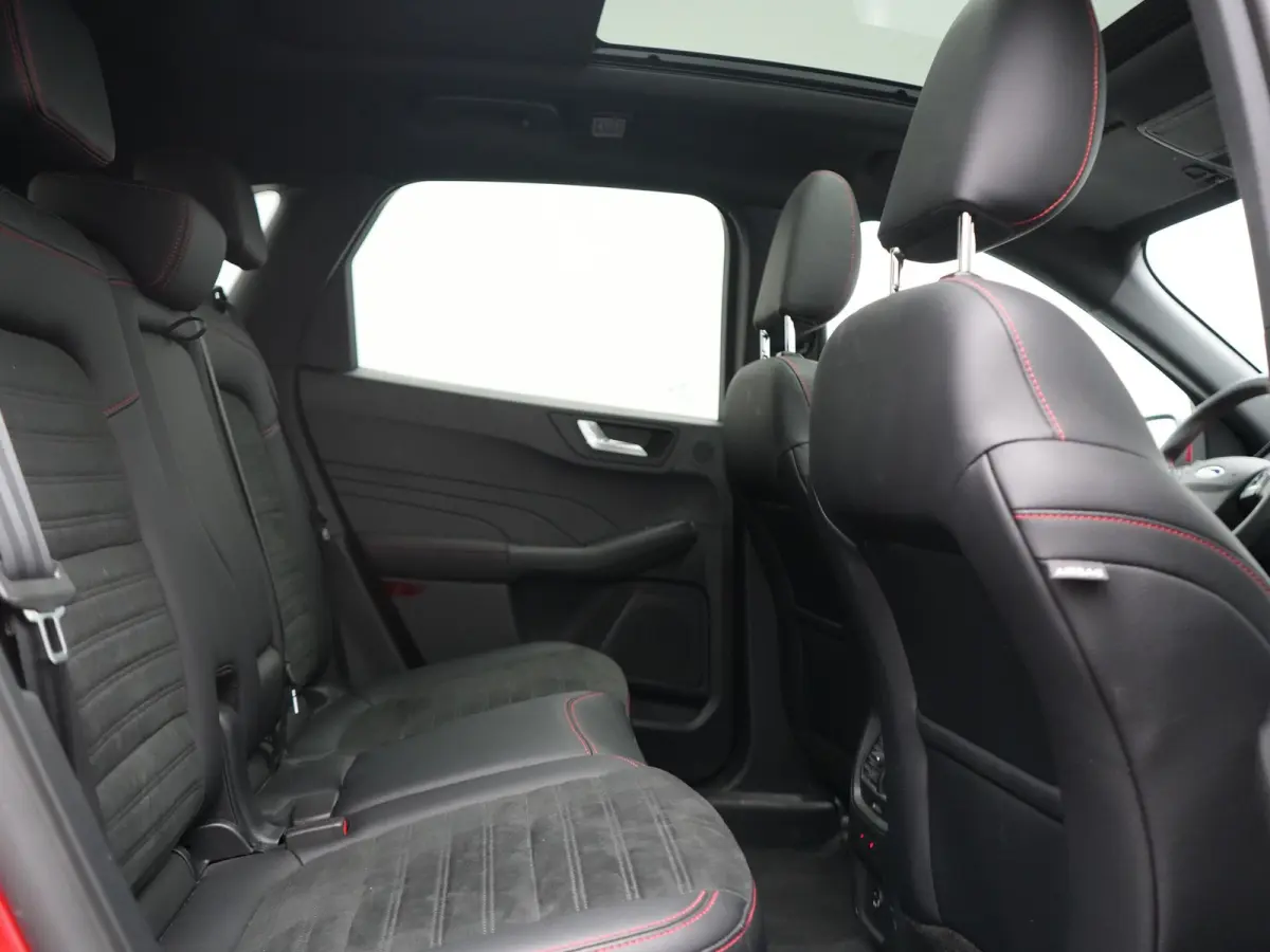 2.5 PHEV ST-Line X 225pk Dealer O.H. | Trekhaak Af Fabriek | Panodak | Adaptive Cruise | Head Up | 360 Camera | Bang & Olufsen | Sportstoelen & Stuur Verwarmd | Keyless | Blis | Apple Carpla
