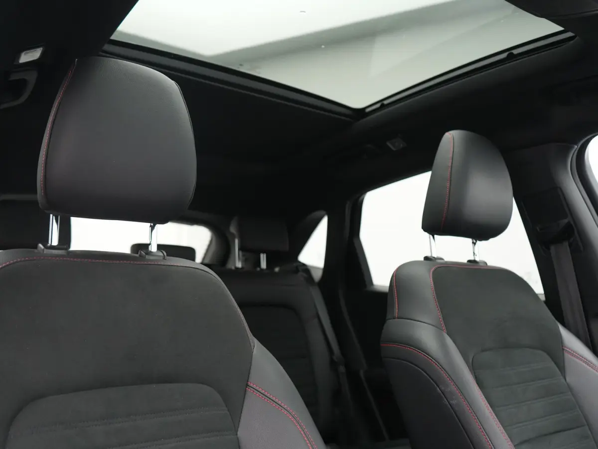2.5 PHEV ST-Line X 225pk Dealer O.H. | Trekhaak Af Fabriek | Panodak | Adaptive Cruise | Head Up | 360 Camera | Bang & Olufsen | Sportstoelen & Stuur Verwarmd | Keyless | Blis | Apple Carpla