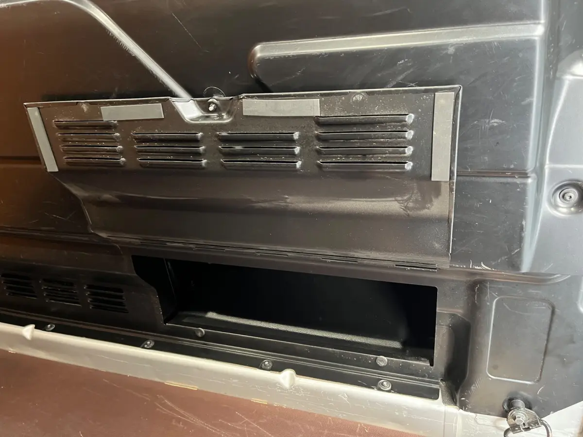 L2H1 Automaat 300 2.0 TDCI 130pk Limited 3persoons, Airco, Navigatie, Trekhaak, Metallic lak, RIJKLAARPRIJS
