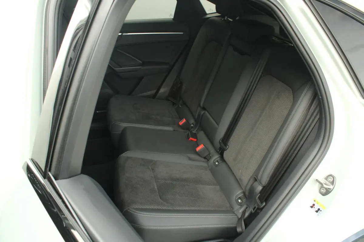 45 TFSIe 245pk S Edition | Panoramadak | Trekhaak | Adaptieve Cruise Control | Ambianceverlichting | Matrix LED | Bang & Olufsen 3D