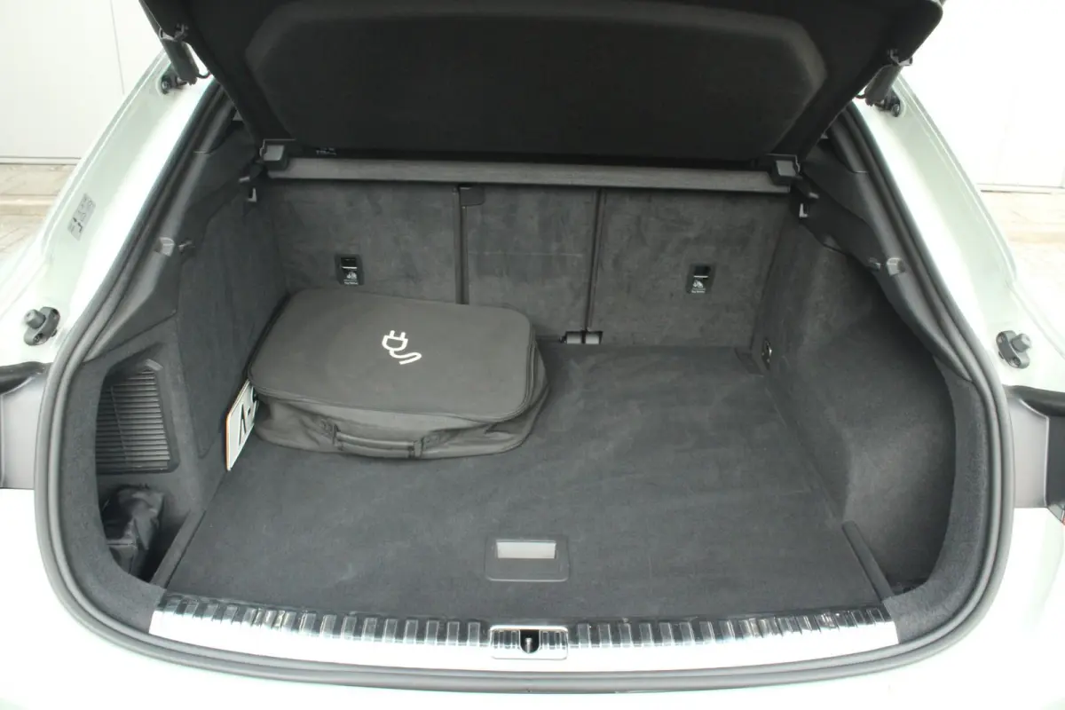 45 TFSIe 245pk S Edition | Panoramadak | Trekhaak | Adaptieve Cruise Control | Ambianceverlichting | Matrix LED | Bang & Olufsen 3D