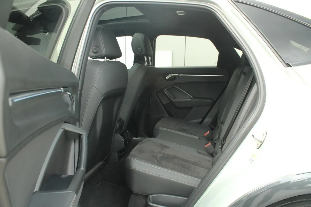 45 TFSIe 245pk S Edition | Panoramadak | Trekhaak | Adaptieve Cruise Control | Ambianceverlichting | Matrix LED | Bang & Olufsen 3D