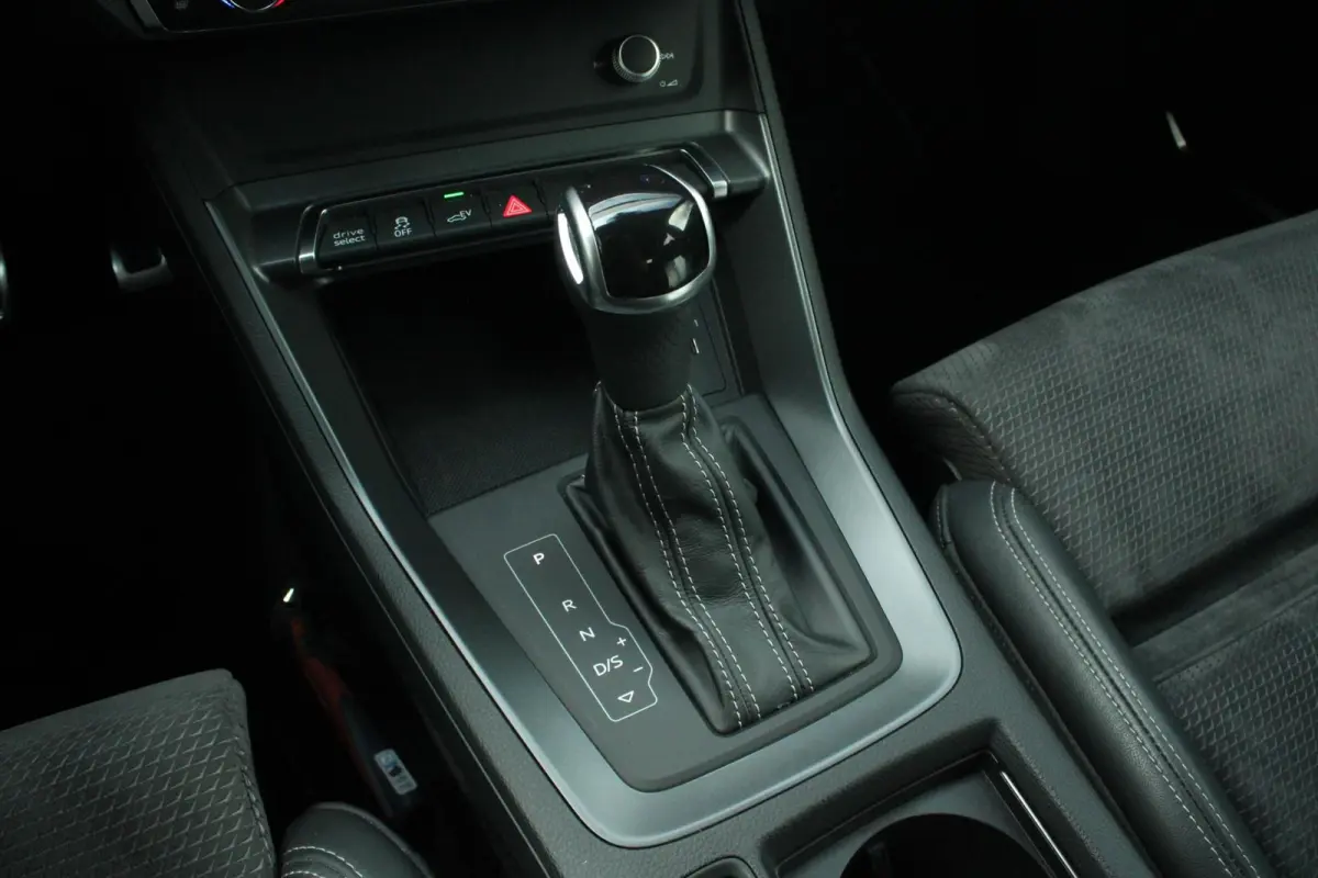 45 TFSIe 245pk S Edition | Panoramadak | Trekhaak | Adaptieve Cruise Control | Ambianceverlichting | Matrix LED | Bang & Olufsen 3D