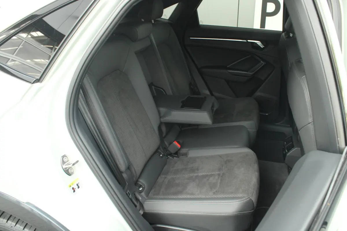 45 TFSIe 245pk S Edition | Panoramadak | Trekhaak | Adaptieve Cruise Control | Ambianceverlichting | Matrix LED | Bang & Olufsen 3D