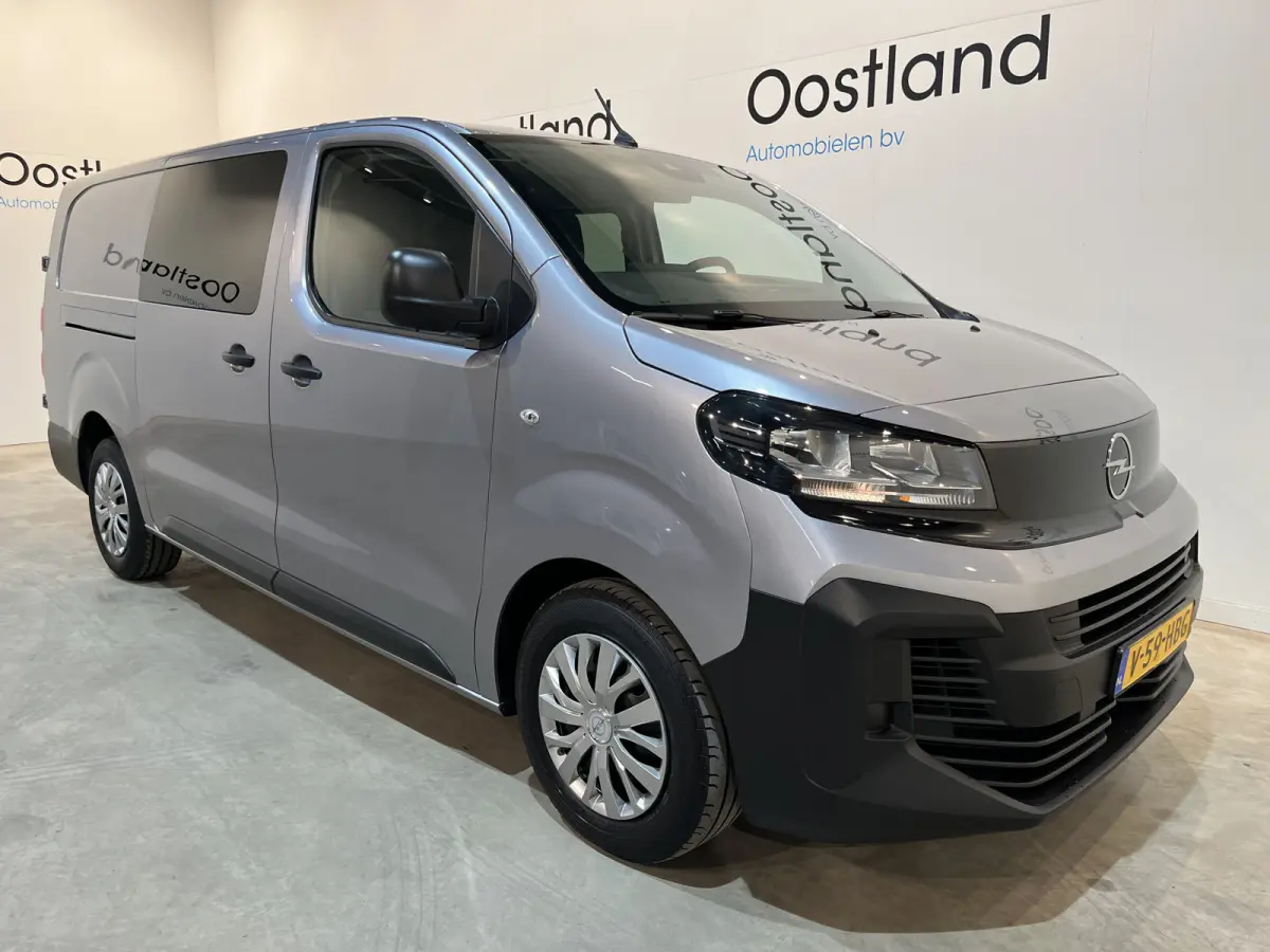 2.0 145 PK L3 DC Dubbel Cabine 6 persoons / Euro 6 / Airco / Cruise Control / CarPlay / Camera / Trekhaak / Facelift / 60.400 KM !!