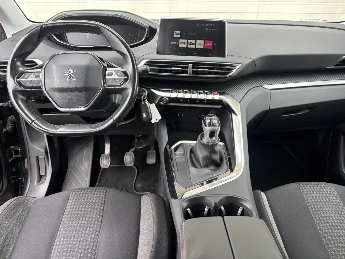 1.2 Active/AIRCO/CARPLAY/NAVI/PARKS/APK/NAP