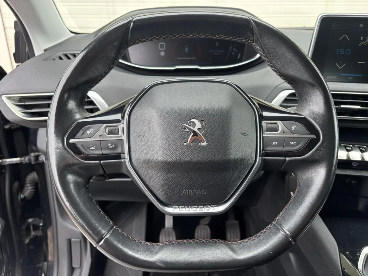1.2 Active/AIRCO/CARPLAY/NAVI/PARKS/APK/NAP