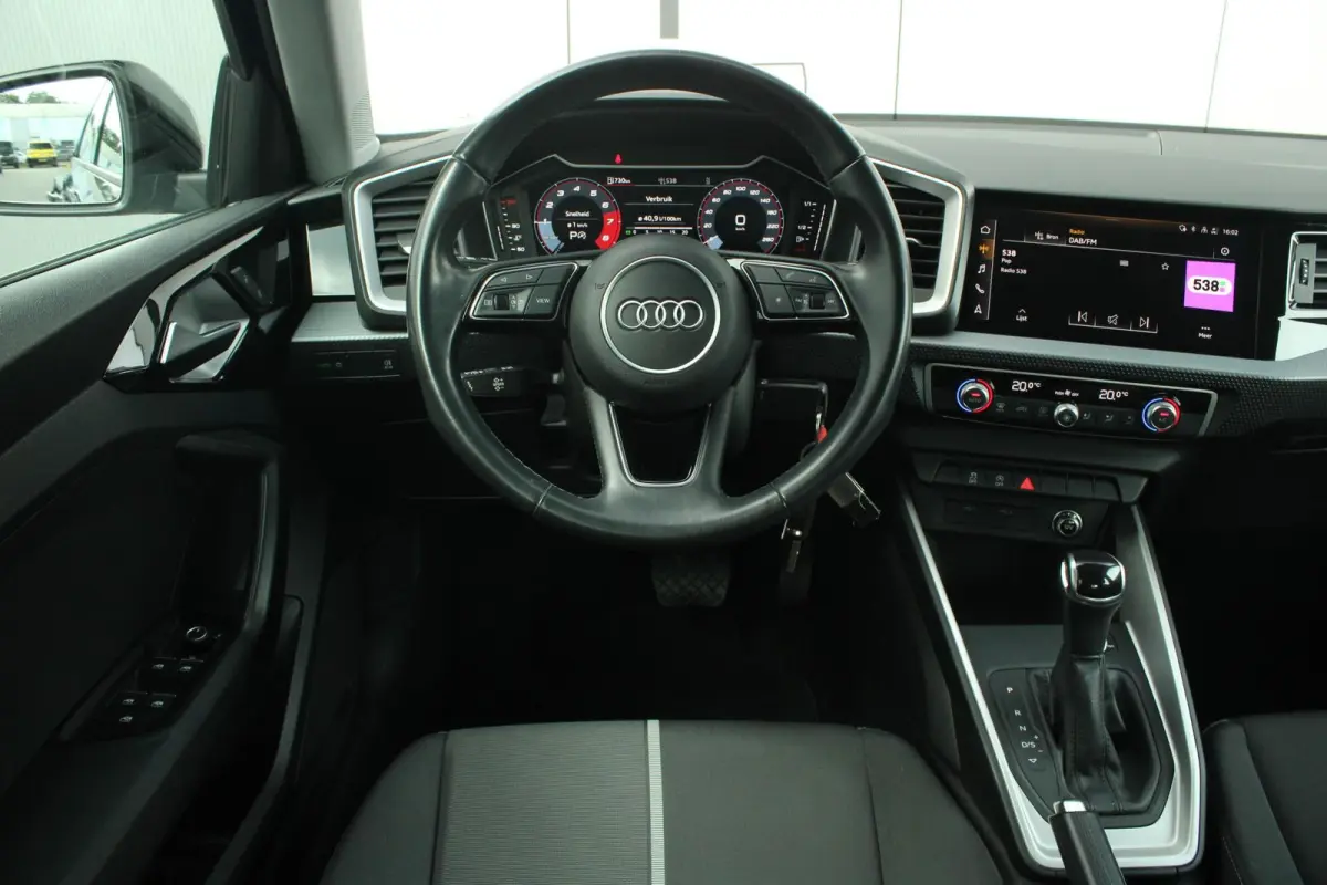 30 TFSI 110pk S-Tronic Advanced edition | Climatronic 2-zones | Cruise Control | Virtual Cockpit | Hill Hold assist | 17" Velgen | Verwarmbare Spiegels