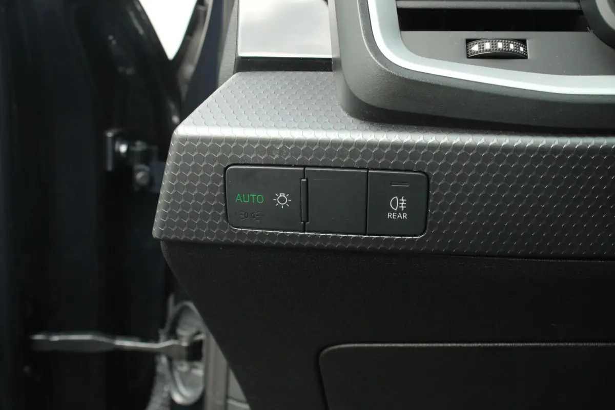 30 TFSI 110pk S-Tronic Advanced edition | Climatronic 2-zones | Cruise Control | Virtual Cockpit | Hill Hold assist | 17" Velgen | Verwarmbare Spiegels