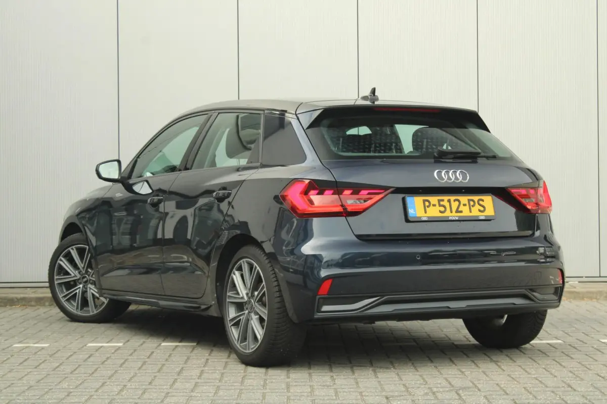 30 TFSI 110pk S-Tronic Advanced edition | Climatronic 2-zones | Cruise Control | Virtual Cockpit | Hill Hold assist | 17" Velgen | Verwarmbare Spiegels
