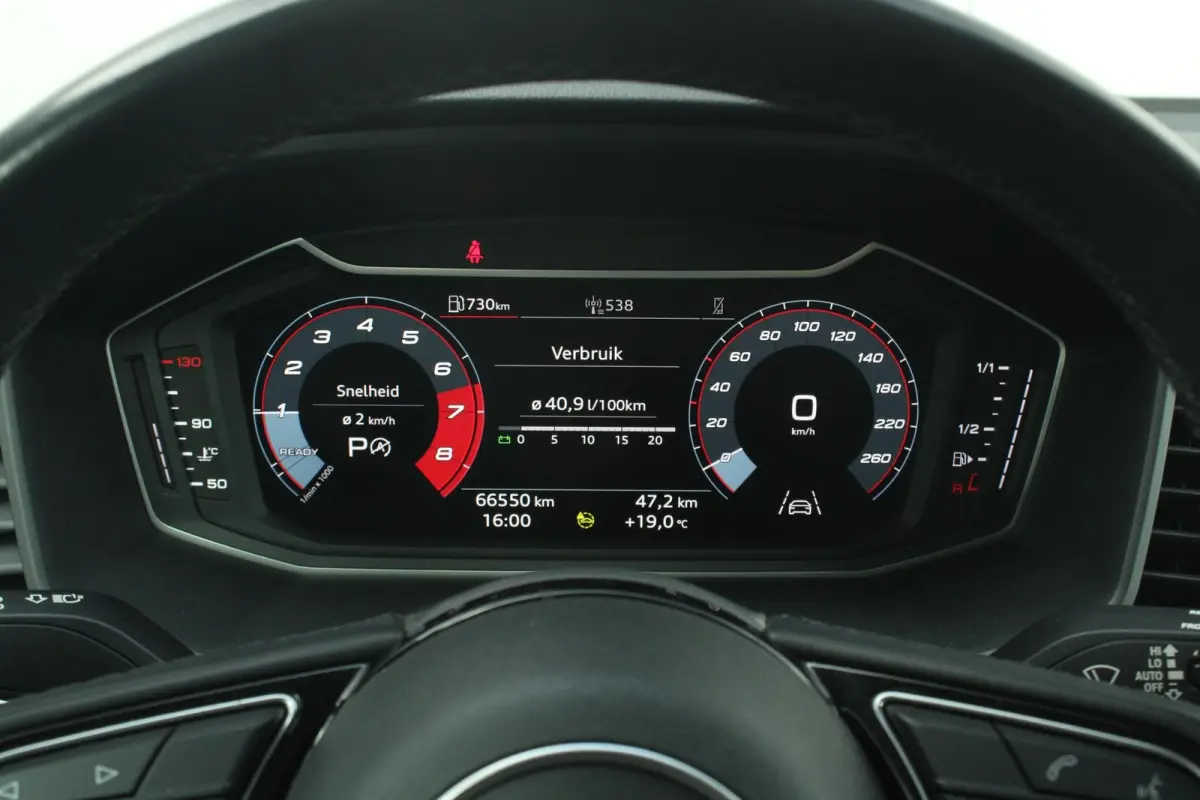 30 TFSI 110pk S-Tronic Advanced edition | Climatronic 2-zones | Cruise Control | Virtual Cockpit | Hill Hold assist | 17" Velgen | Verwarmbare Spiegels