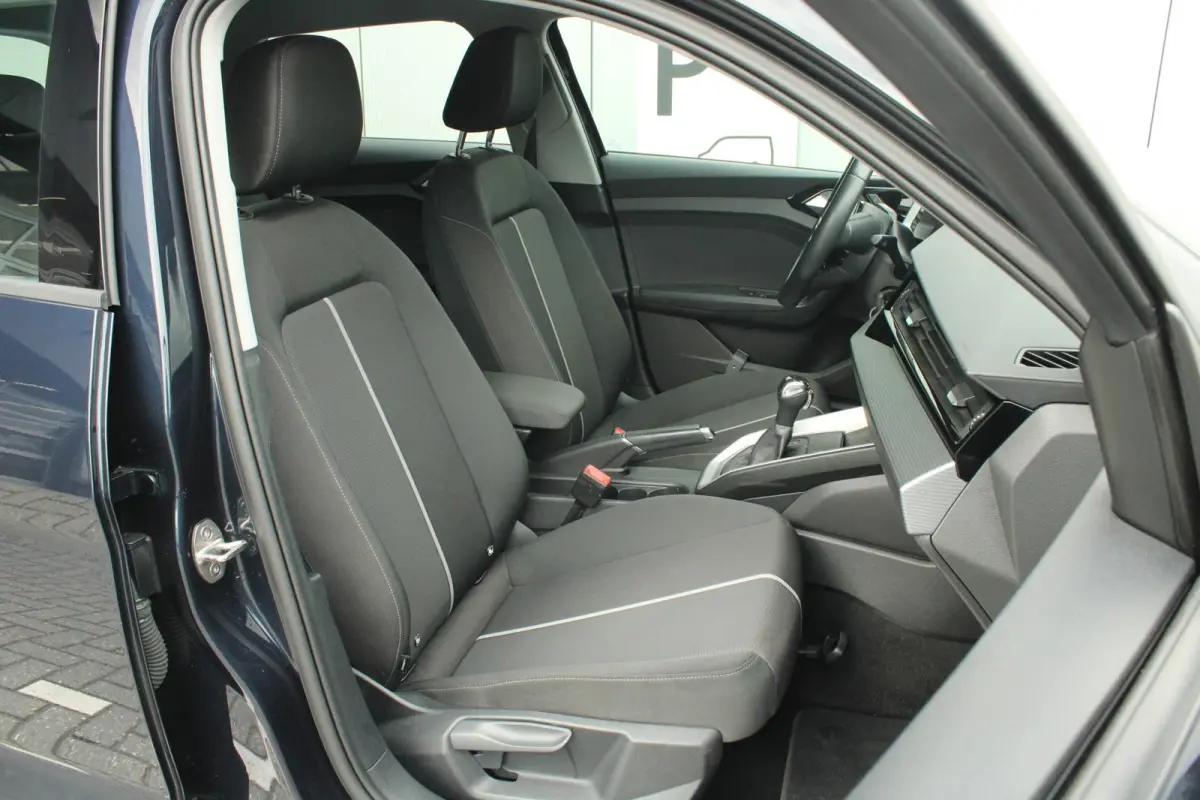 30 TFSI 110pk S-Tronic Advanced edition | Climatronic 2-zones | Cruise Control | Virtual Cockpit | Hill Hold assist | 17" Velgen | Verwarmbare Spiegels