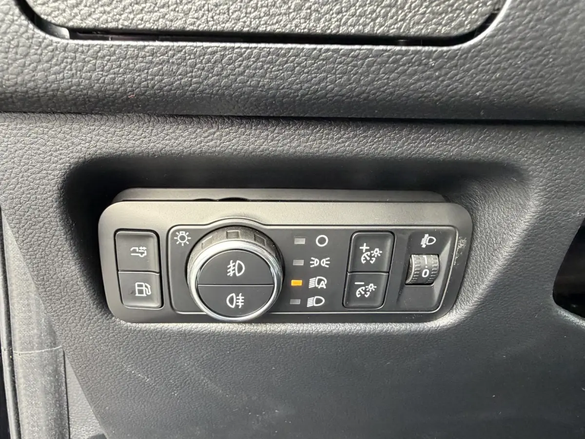 Wildtrak PHEV | DIRECT LEVERBAAR |  278PK | Trekhaak | Blis | 12" Infotainment scherm met SYNC 4 | Elektrisch 8-weg verstelbare en verwarmbare stoelen | 18" Lichtmetalen velgen