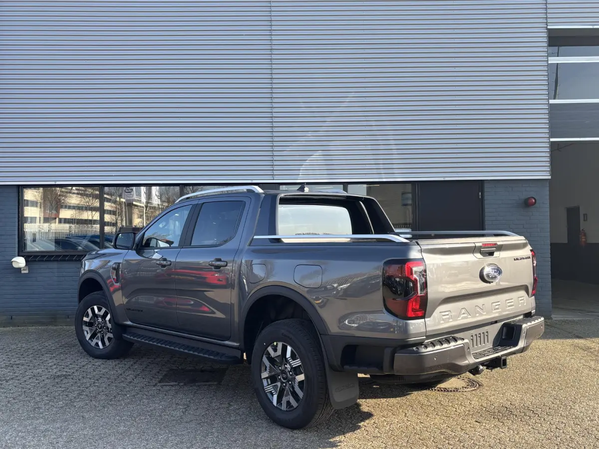 Wildtrak PHEV | DIRECT LEVERBAAR |  278PK | Trekhaak | Blis | 12" Infotainment scherm met SYNC 4 | Elektrisch 8-weg verstelbare en verwarmbare stoelen | 18" Lichtmetalen velgen