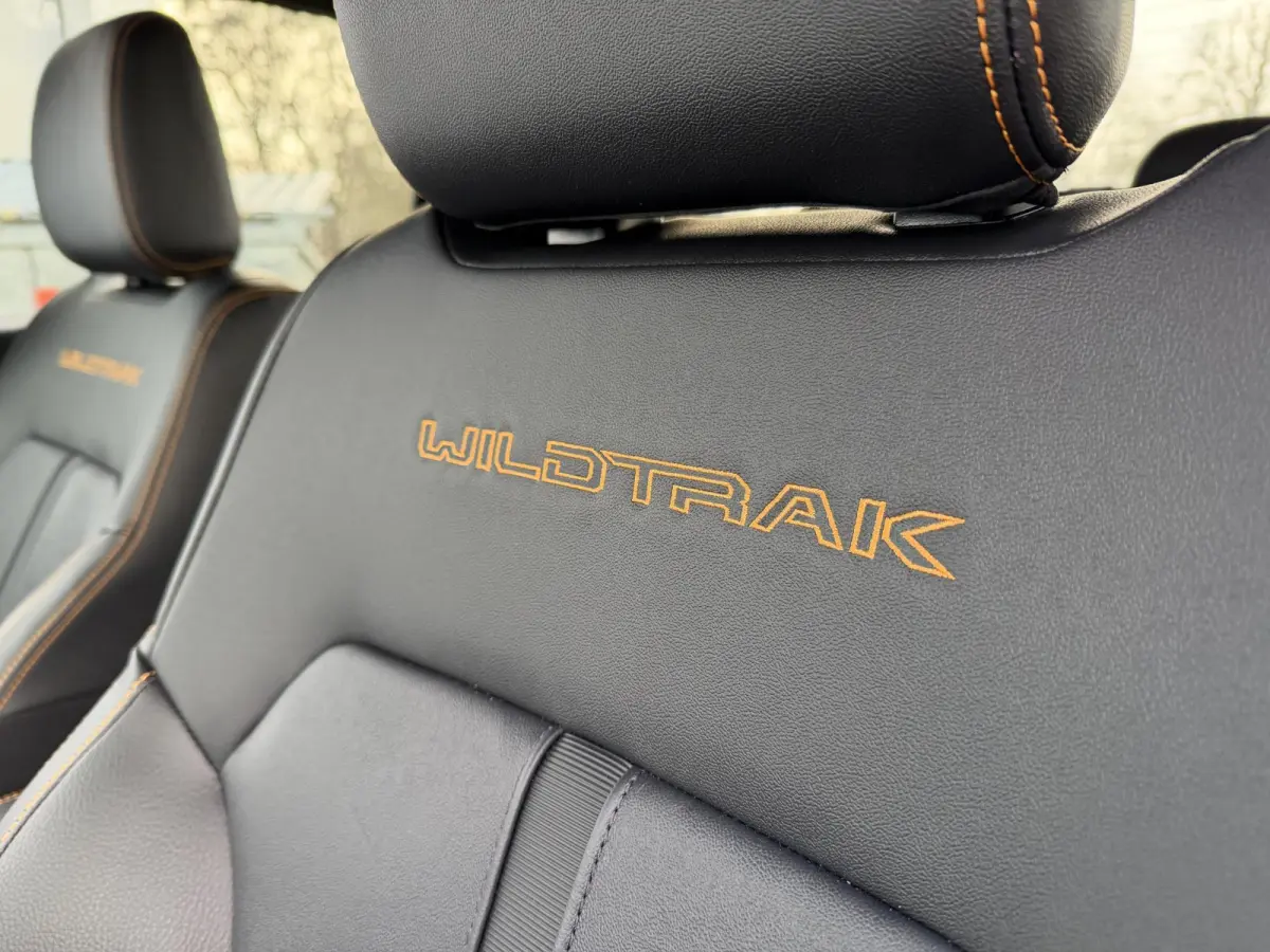 Wildtrak PHEV | DIRECT LEVERBAAR |  278PK | Trekhaak | Blis | 12" Infotainment scherm met SYNC 4 | Elektrisch 8-weg verstelbare en verwarmbare stoelen | 18" Lichtmetalen velgen