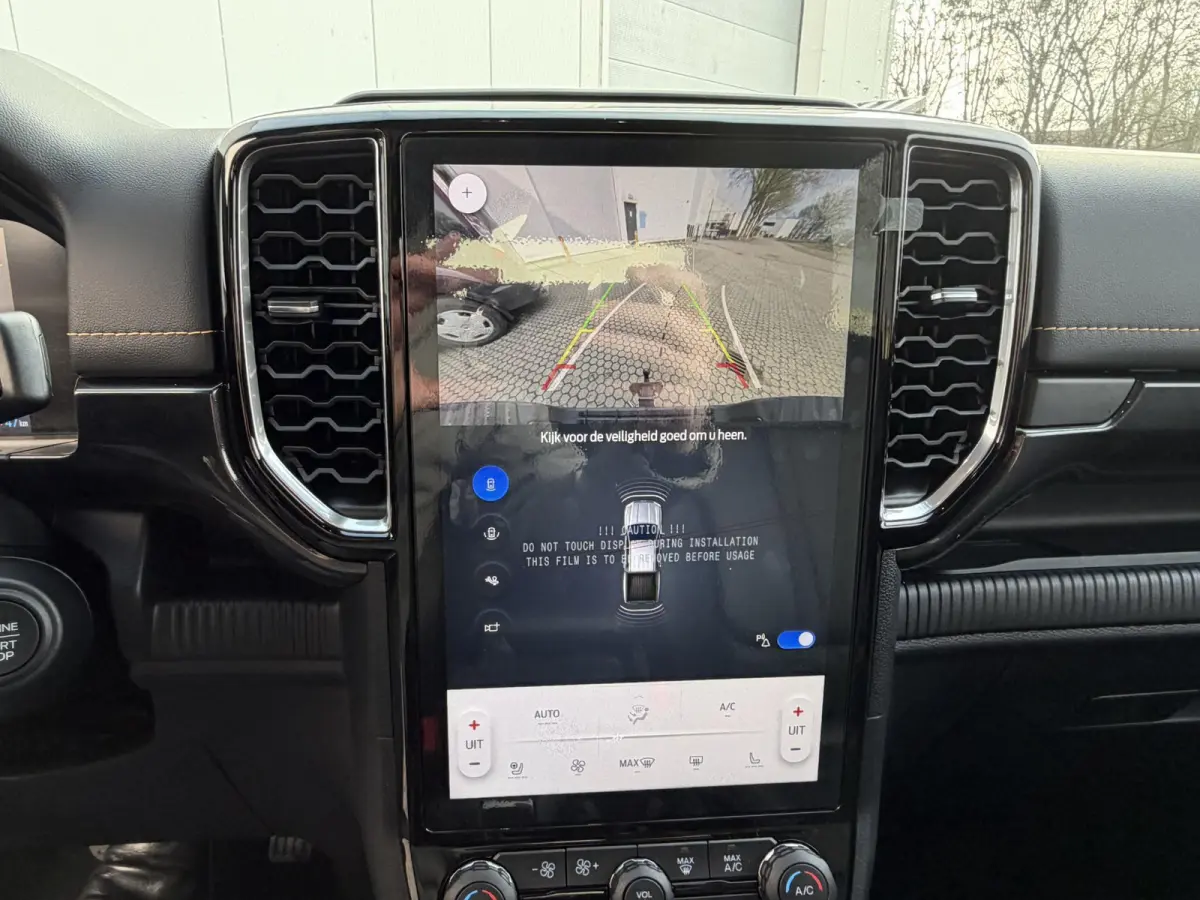 Wildtrak PHEV | DIRECT LEVERBAAR |  278PK | Trekhaak | Blis | 12" Infotainment scherm met SYNC 4 | Elektrisch 8-weg verstelbare en verwarmbare stoelen | 18" Lichtmetalen velgen