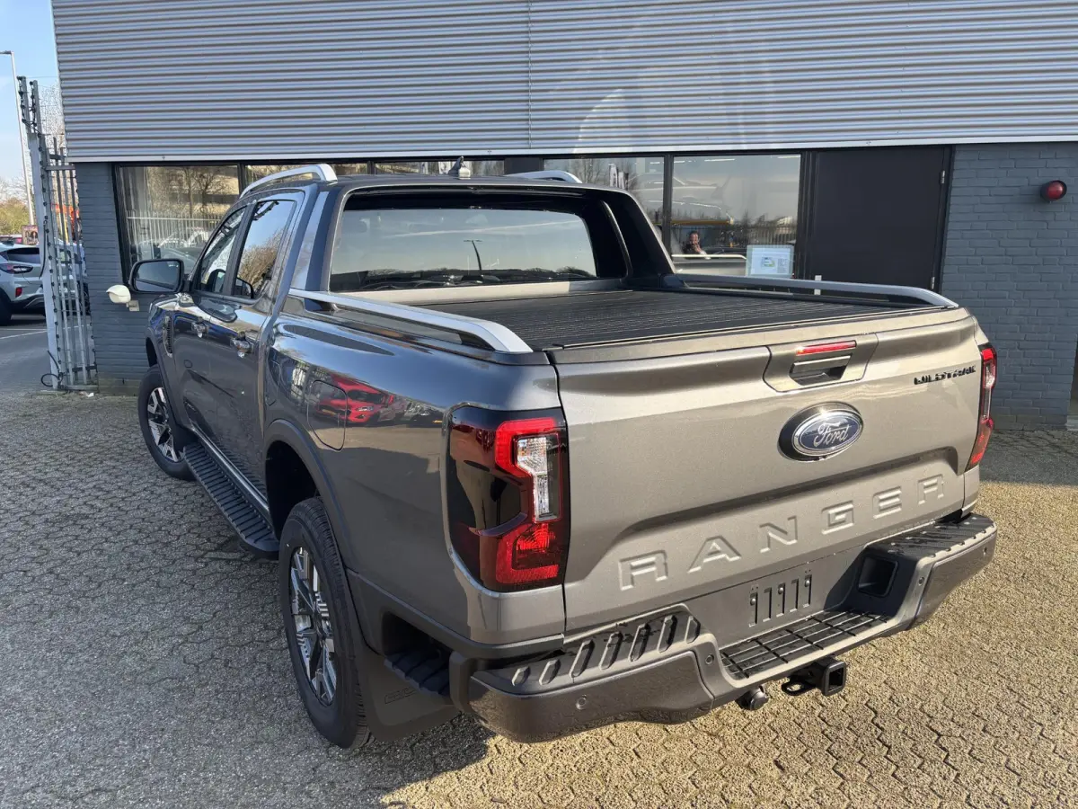 Wildtrak PHEV | DIRECT LEVERBAAR |  278PK | Trekhaak | Blis | 12" Infotainment scherm met SYNC 4 | Elektrisch 8-weg verstelbare en verwarmbare stoelen | 18" Lichtmetalen velgen