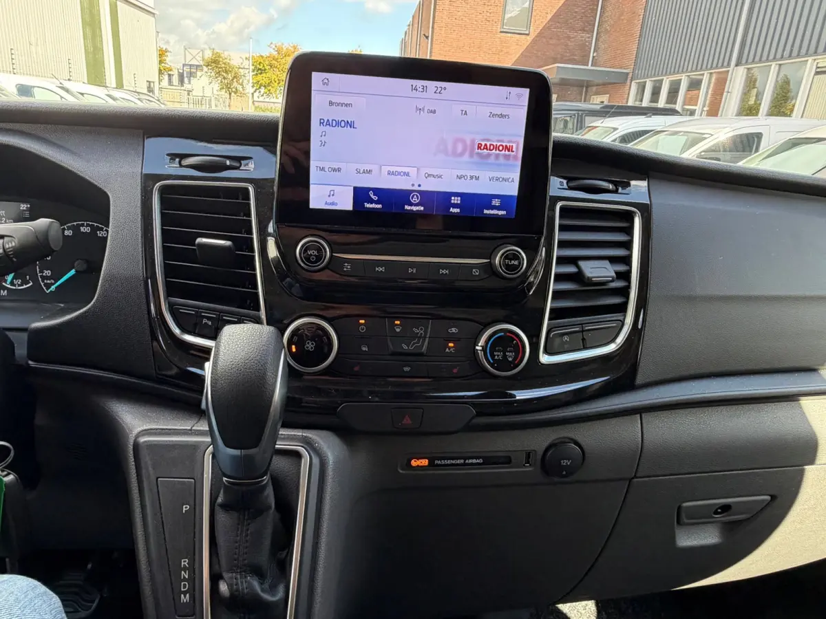 320 2.0 TDCI L2H1 Sport Automaat 170PK / Dubbel schuifdeur / Trekhaak