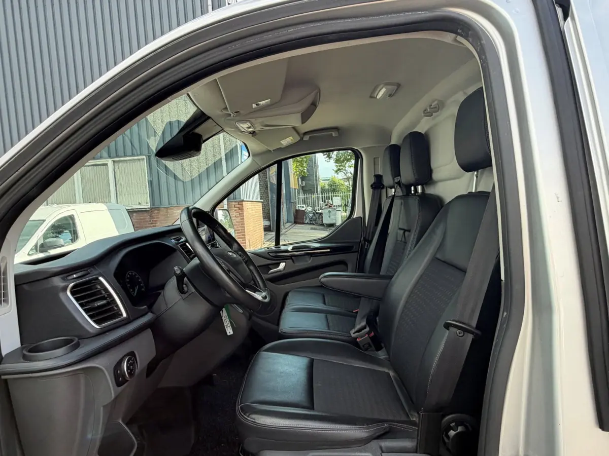 320 2.0 TDCI L2H1 Sport Automaat 170PK / Dubbel schuifdeur / Trekhaak