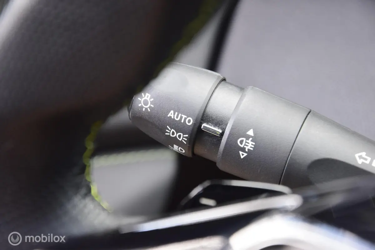 1.2 PureTech GT Pack Business Pano Drive Assist Matrix LED