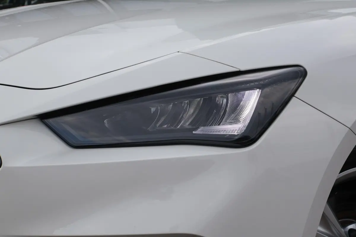 1.4 TSI eHybrid 204pk PHEV FR Business Intense | SoH 94% | Navigatie | PDC | Stuur en Stoelverwarming | Carplay