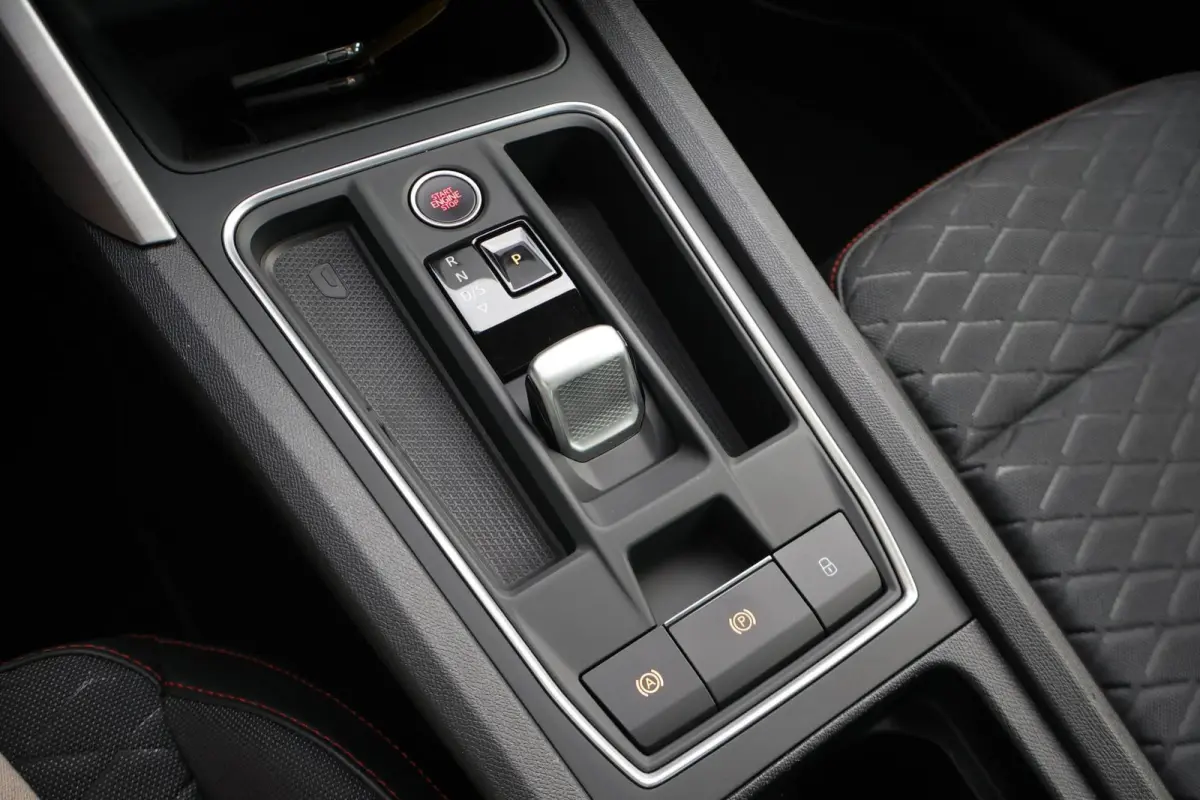 1.4 TSI eHybrid 204pk PHEV FR Business Intense | SoH 94% | Navigatie | PDC | Stuur en Stoelverwarming | Carplay