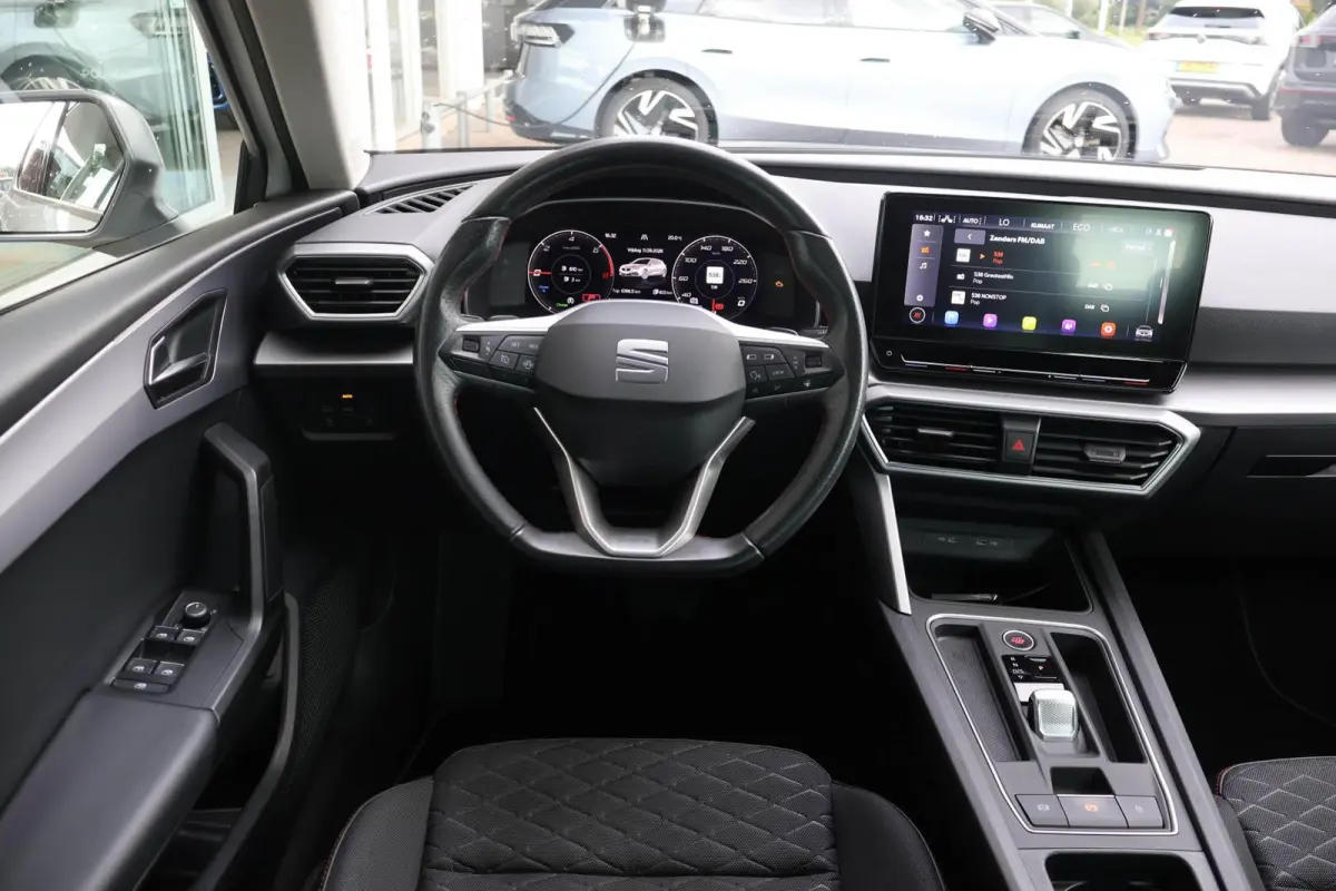 1.4 TSI eHybrid 204pk PHEV FR Business Intense | SoH 94% | Navigatie | PDC | Stuur en Stoelverwarming | Carplay