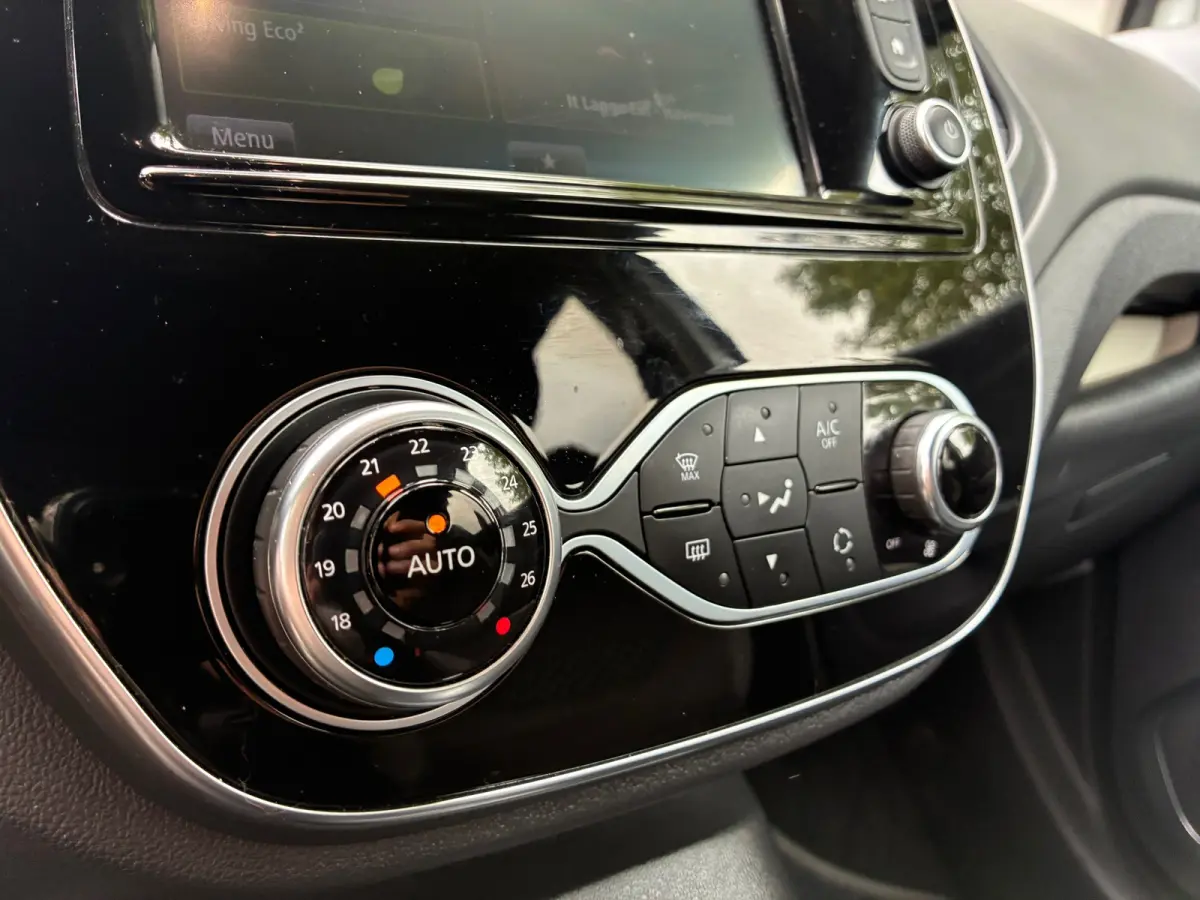 Captur TCe Intens | | Navi + Clima + Cruise nu € 11.975,-!!