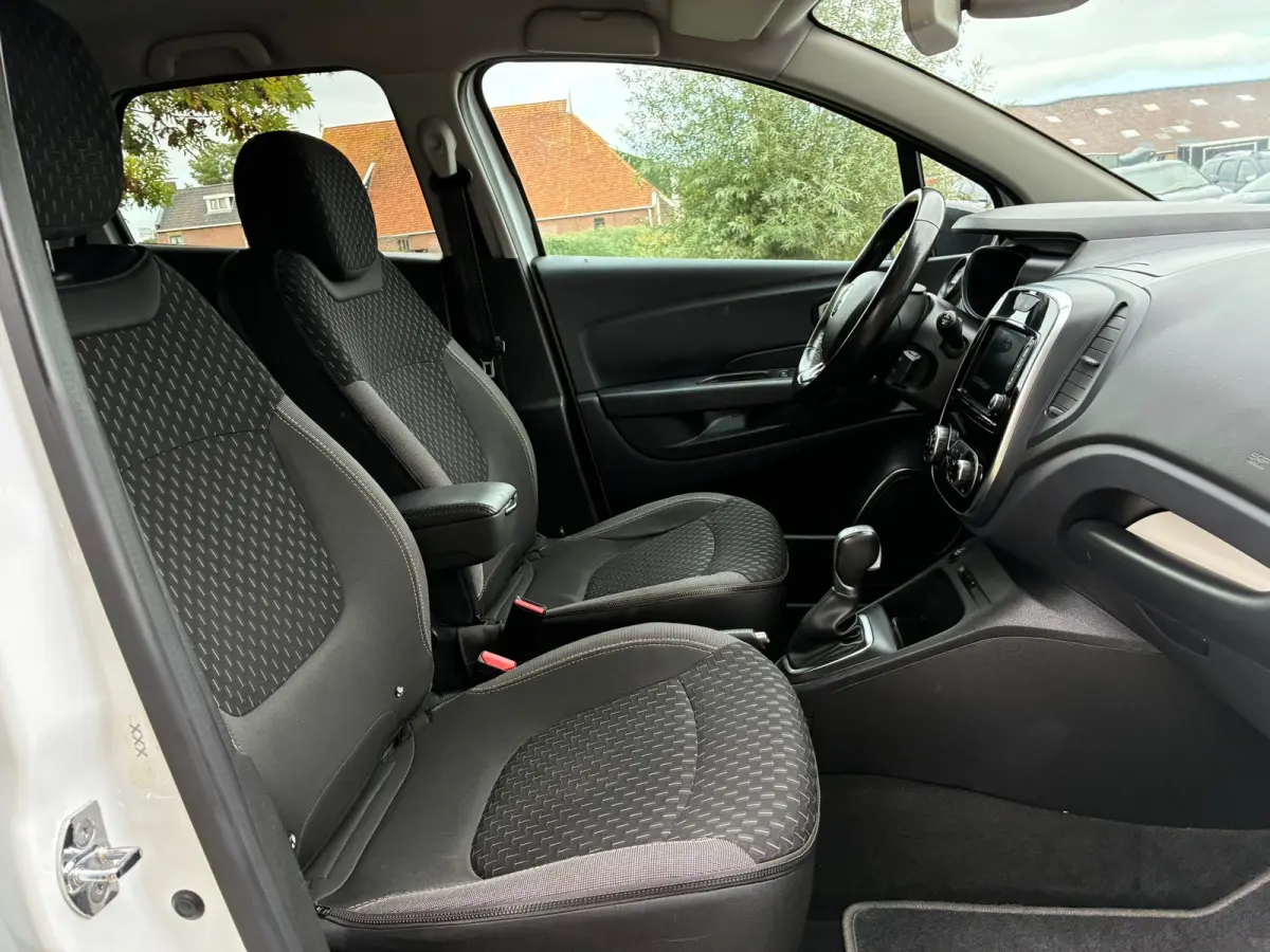 Captur TCe Intens | | Navi + Clima + Cruise nu € 11.975,-!!
