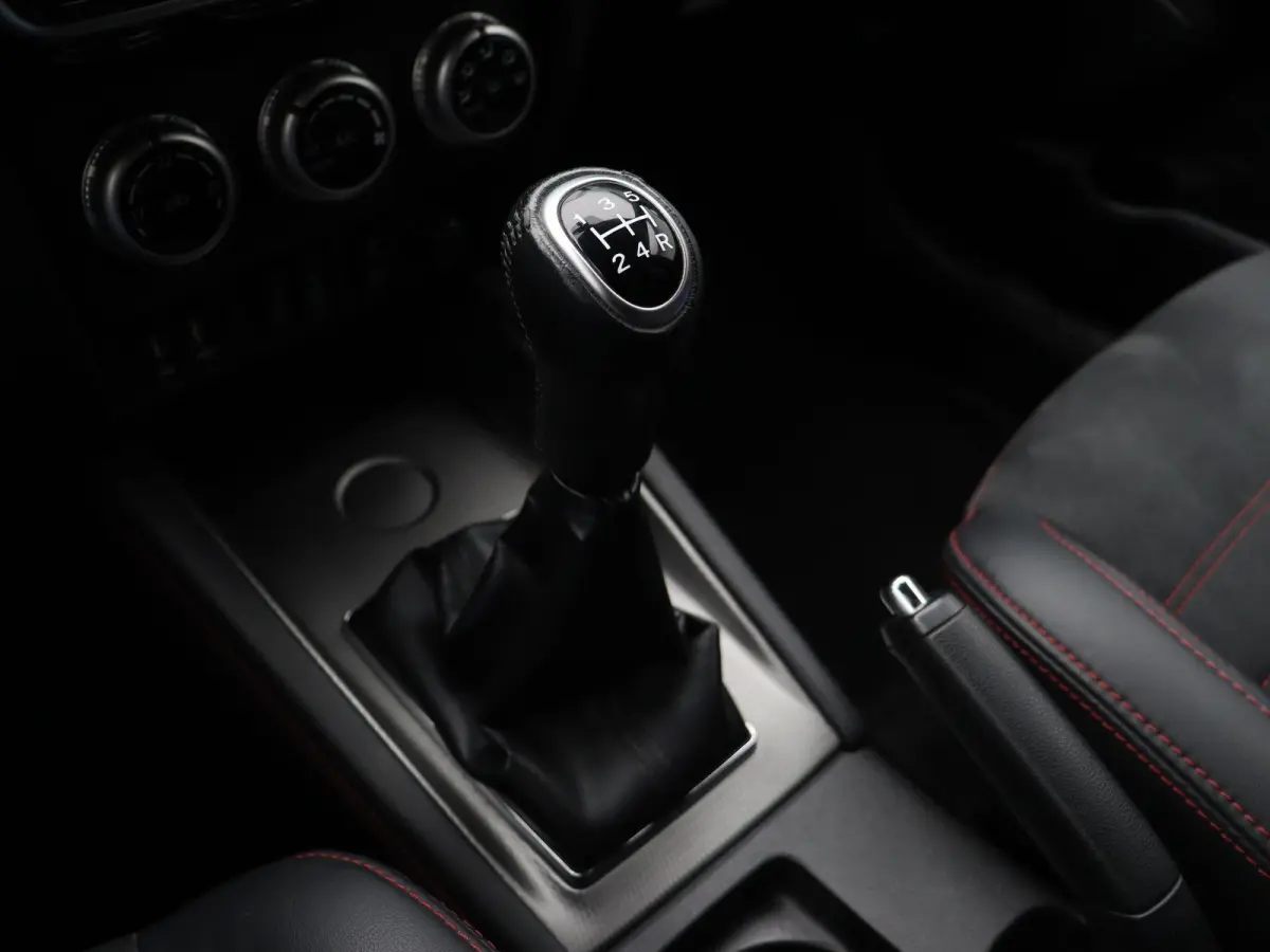 2.0 Intense | Stoelverwarming | Achteruitrij Camera | Trekhaak |Climate Control | Lederen Bekleding | Led Dimlicht |